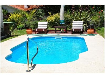 Casa de 3 dormitorios + dependencia y piscina climatizada, Playa Mansa Punta del Este