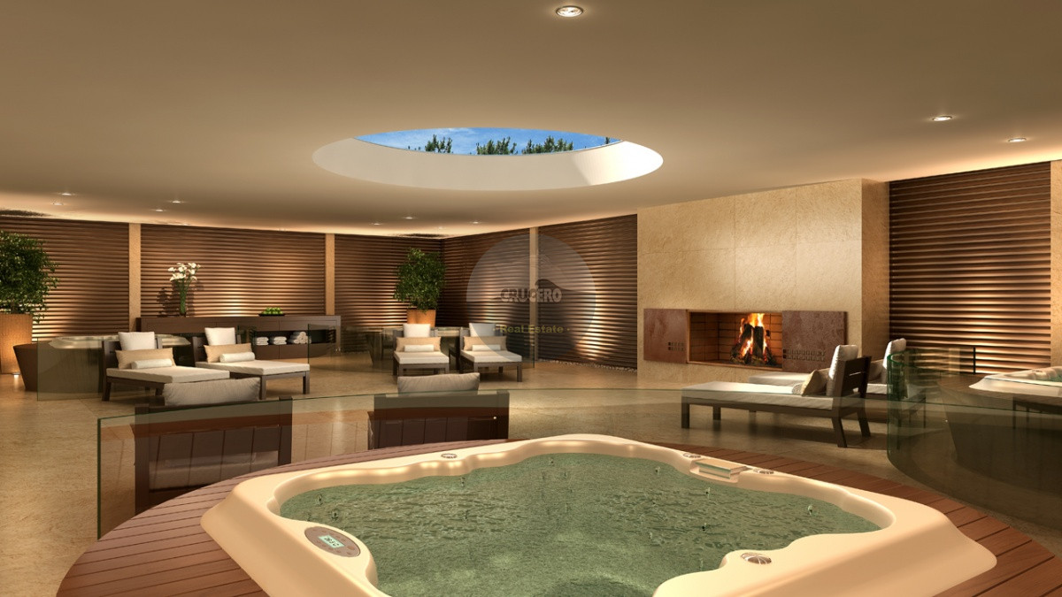 JACUZZIS