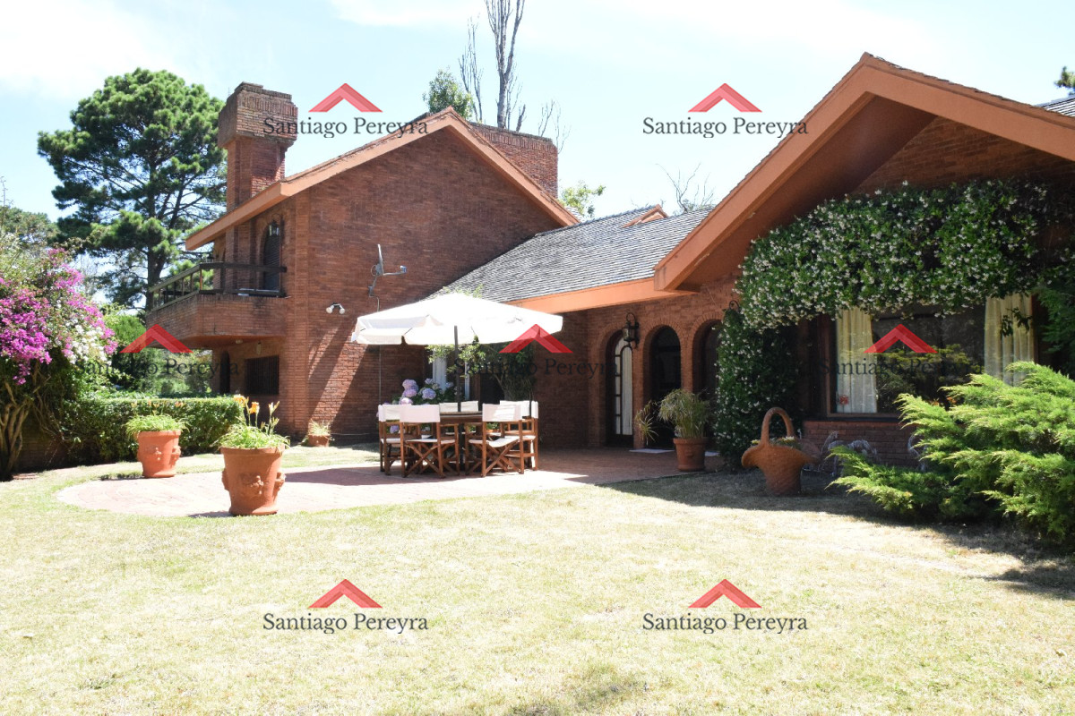 Beverly Hills - GoPunta - Portal Inmobiliario de Punta del Este - Maldonado
