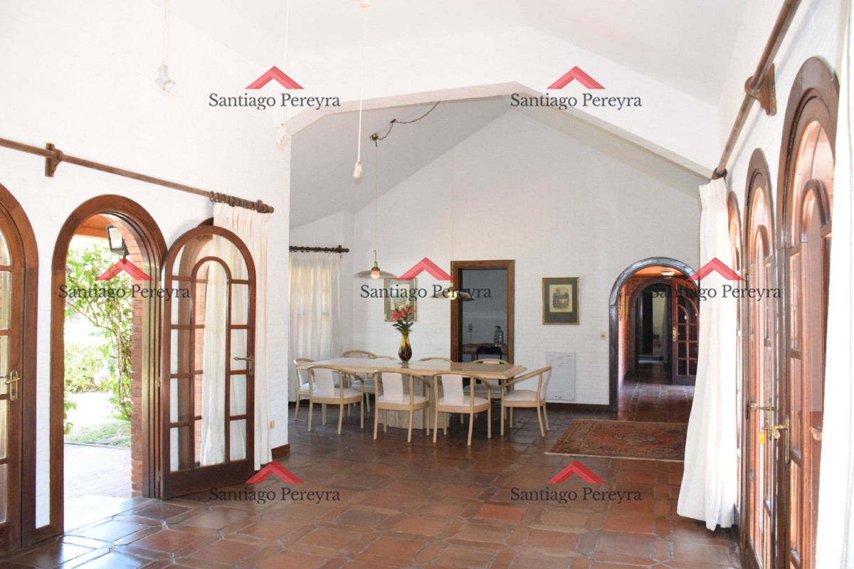 Beverly Hills - GoPunta - Portal Inmobiliario de Punta del Este - Maldonado