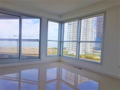 VENTA, Apartamento, 3 dormitorios, Playa Brava, Punta del Este, Uruguay