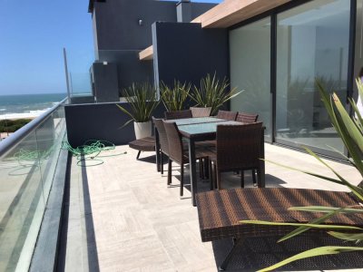 apartamento frente al mar en playa brava 