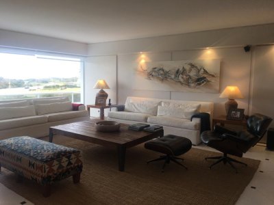 Apartamento en la Brava. 