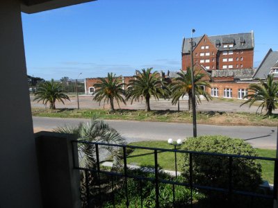 Apartamento en Brava, 2 dormitorios *