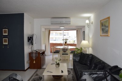 Apartamento en Brava, 2 dormitorios *