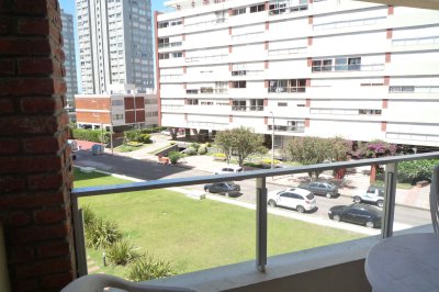 Apartamento en Brava, 1 dormitorios *