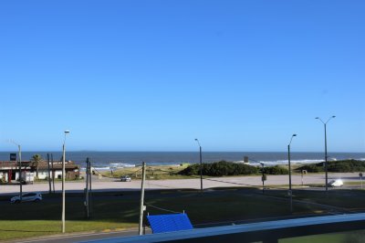 Apartamento en Brava, 3 dormitorios *