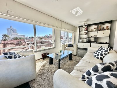 Apartamento Venta 2 dormitorios Península Punta del Este