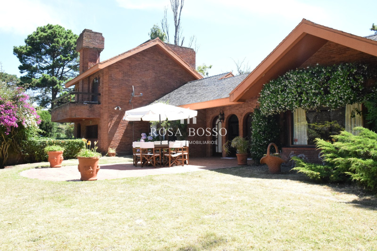 Beverly Hills - GoPunta - Portal Inmobiliario de Punta del Este - Maldonado