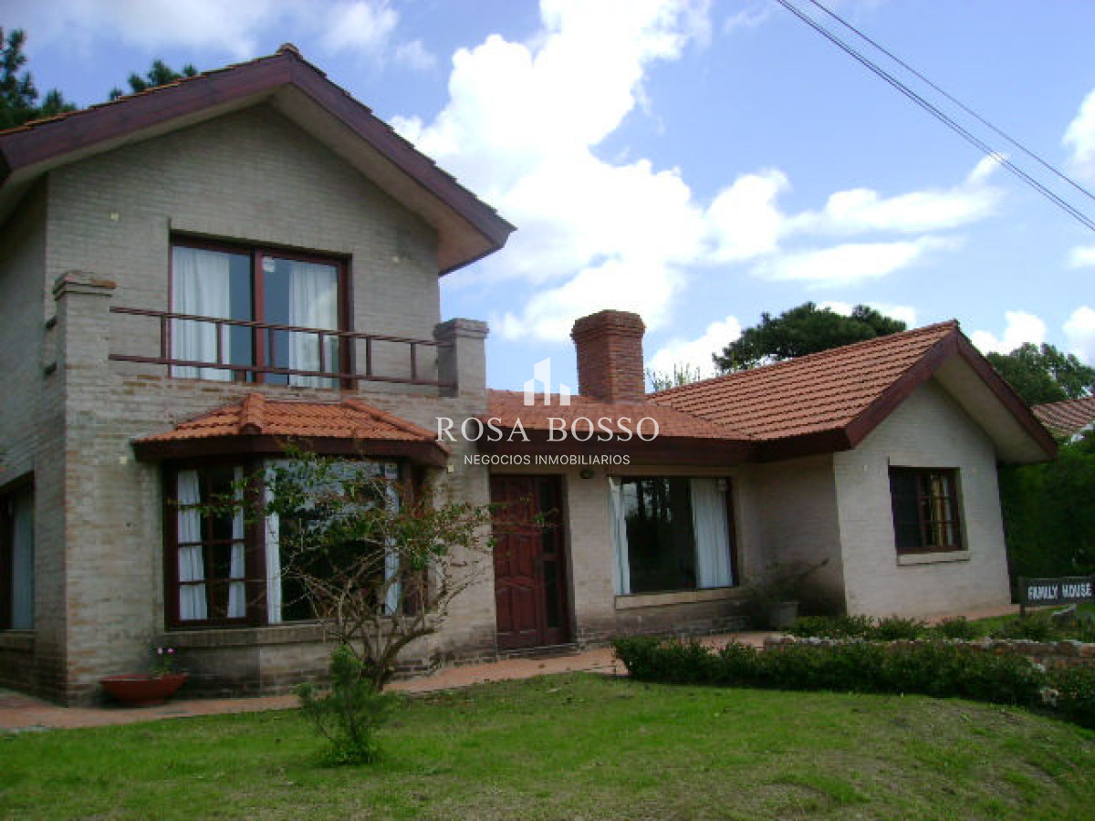 Marly - GoPunta - Portal Inmobiliario de Punta del Este - Maldonado