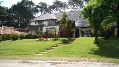 Gran Chalet en Venta, Punta del Este, Uruguay