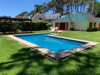 Alquiler casa 3 dormitorios Punta del Este 