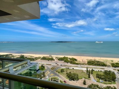 Hermoso apartamento en edificio de categoría!!!