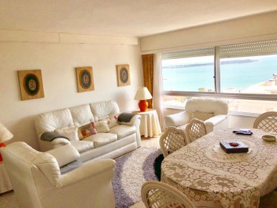 Apartamento en alquiler de temporada en Punta del Este  de 3 dormitorios en península 