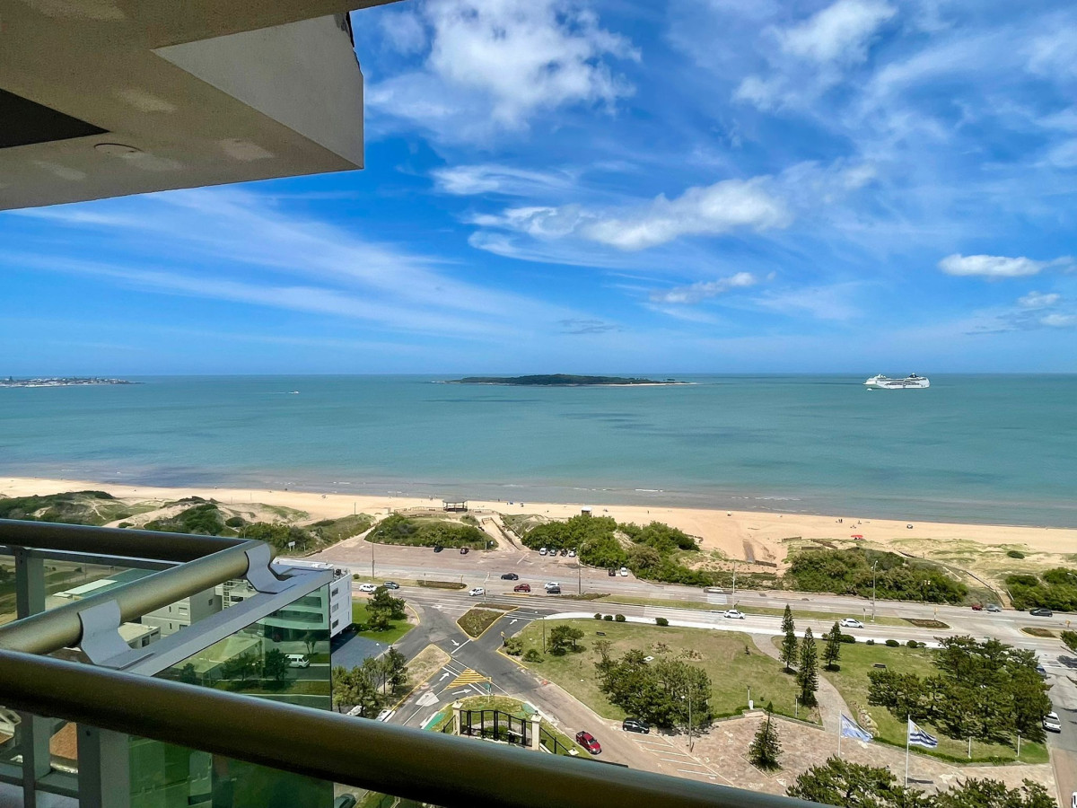 Hermoso apartamento en edificio de categoría!!!