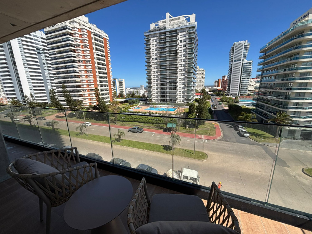 Apartamento de 3 dormitorios con vista y amenities