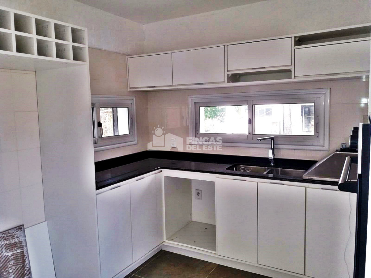 Burnett - GoPunta - Portal Inmobiliario de Punta del Este - Maldonado