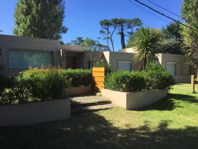 CASA EN PINARES 4 DORMITORIOS 3 BAÑOS !!!