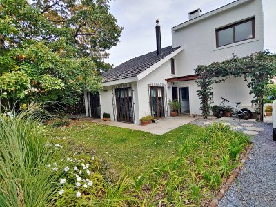 Hermosa casa en Pinares en alquiler de 3 dormitorios