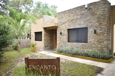 CASA EN LA BARRA 