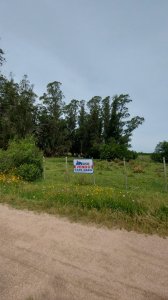 Campo en pueblo Garzón !!