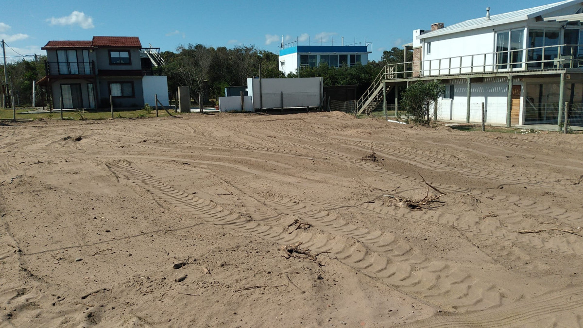 Hermoso terreno en primera linea!!