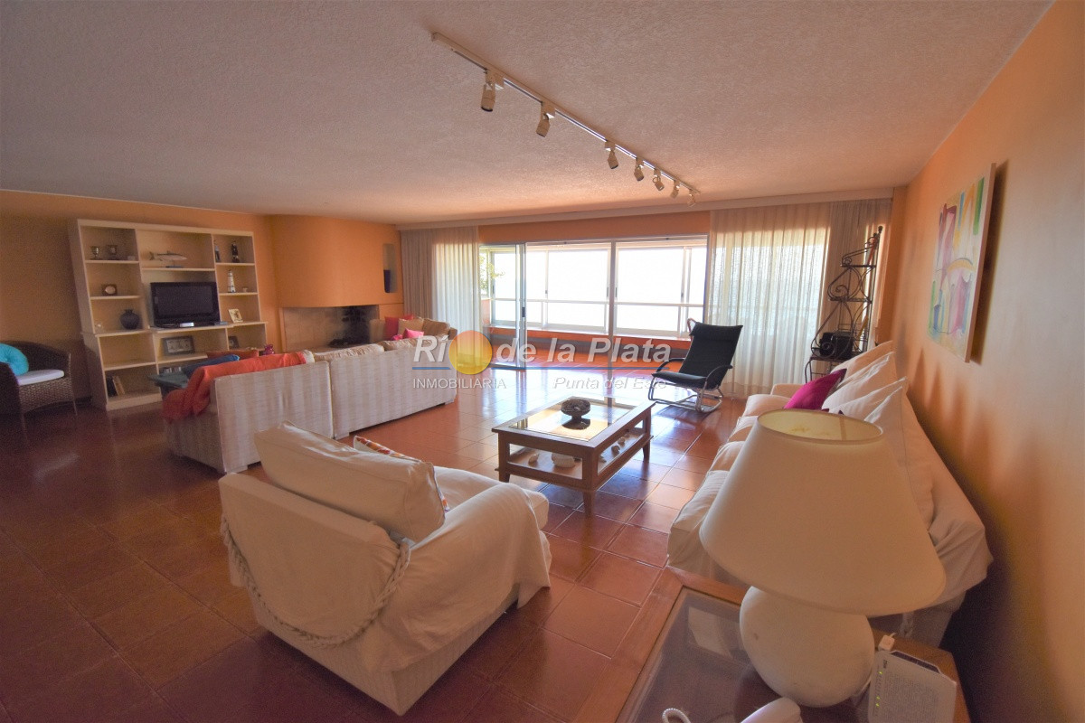 Brava - GoPunta - Portal Inmobiliario de Punta del Este - Maldonado