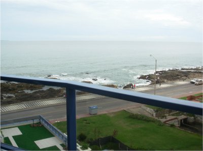 Peninsula, frente a playa brava