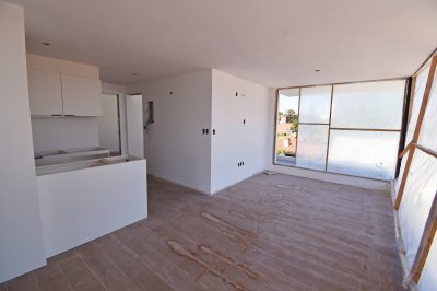 Depto en Aidy Grill, a estrenar