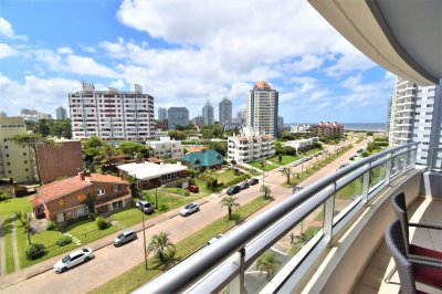 3 dormitorios, Chiverta a metros de Playa Brava y de Playa Mansa