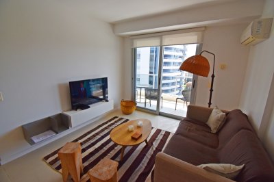 Departamento a metros de playa Brava