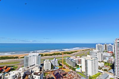 Depto en venta en Wind Tower, a metros de Playa Brava.