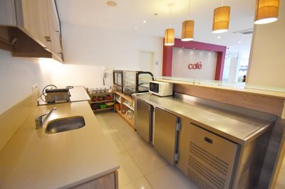 Cafeteria en Office Punta