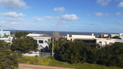 Casa en Balneario El Chorro, a pasos de la playa