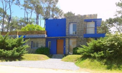 Casa Azul y Piedra
