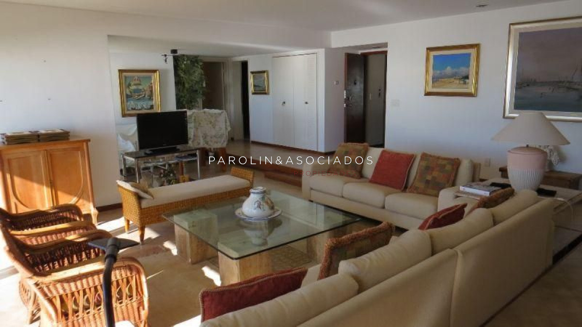 Lomo de la Ballena - GoPunta - Portal Inmobiliario de Punta del Este - Maldonado