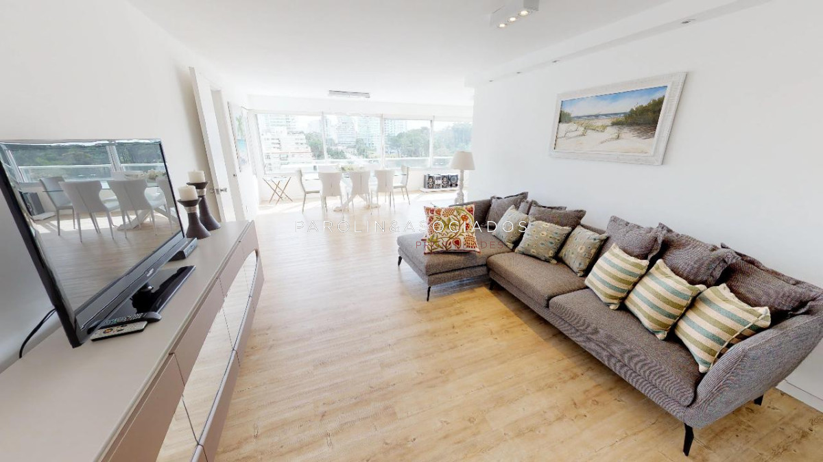 Brava - GoPunta - Portal Inmobiliario de Punta del Este - Maldonado