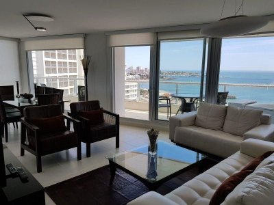 DEPARTAMENTO DE 3 DORMITORIOS EN SEASON TOWER, PUNTA DEL ESTE