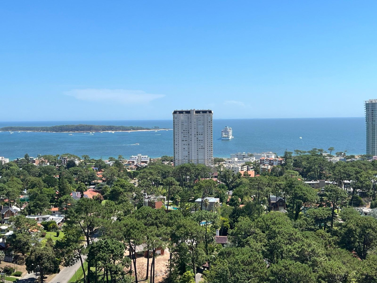 Apartamento en venta de 2 dormitorios en Roosevelt, Punta del Este.
