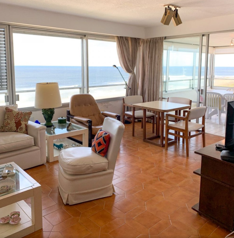Apartamento de 3 dormitorios en Tiburón l Playa Brava, Punta del Este.