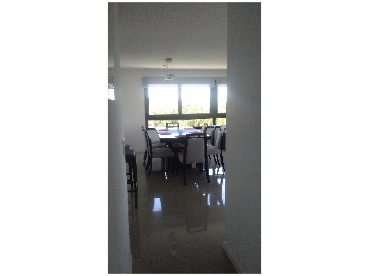 Apartamento en venta de 2 dormitorios en Tiziano, Punta del Este.