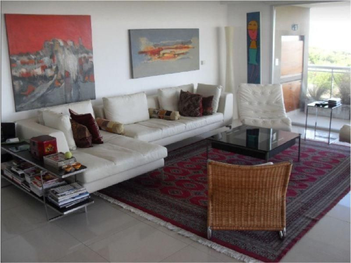 Apartamento en venta de 3 dormitorios en Terrazas de Villa Brava, Punta del Este.
