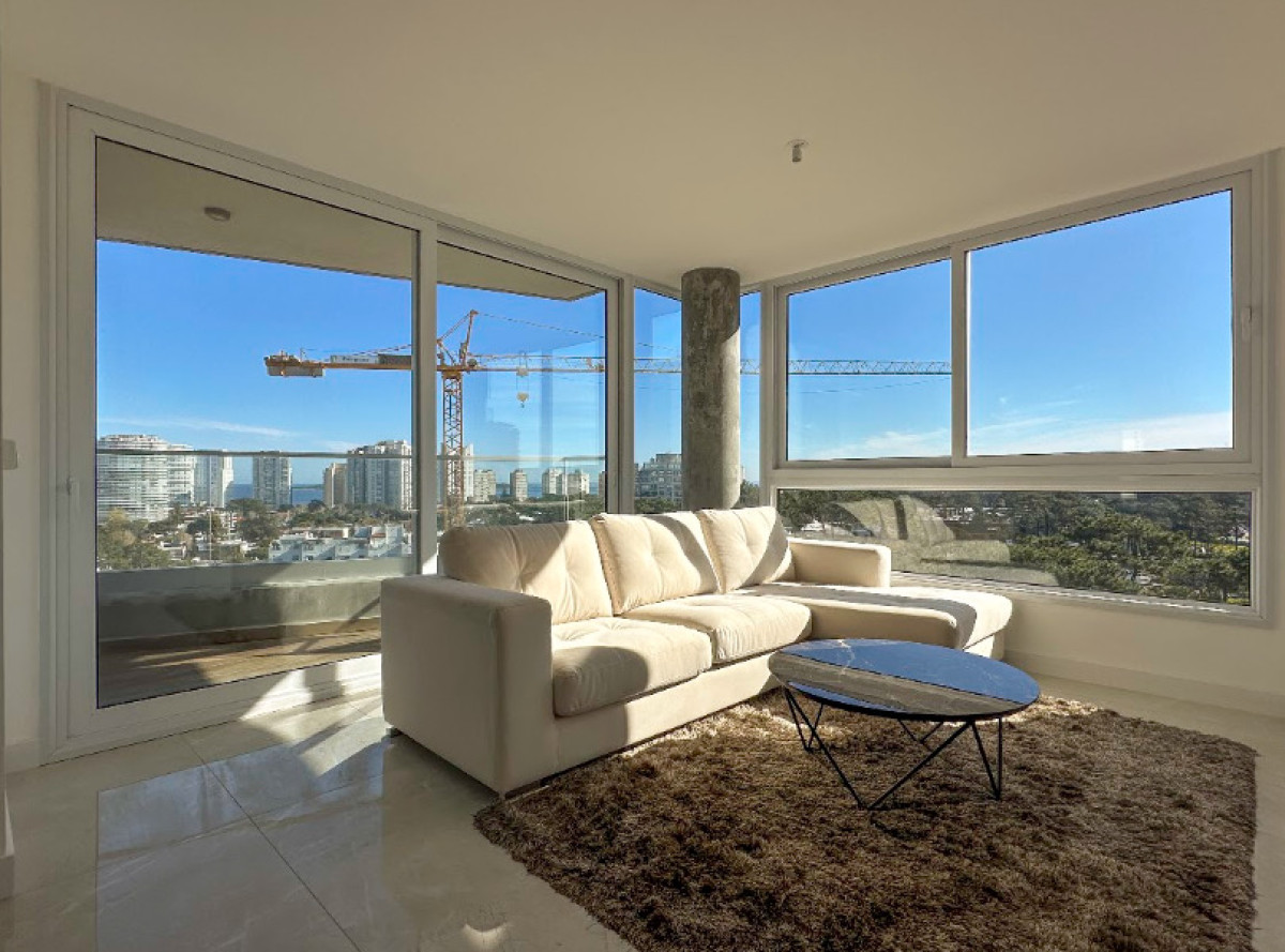 Departamento en Venta de 3 Dormitorios en edificio View ll, Punta del Este