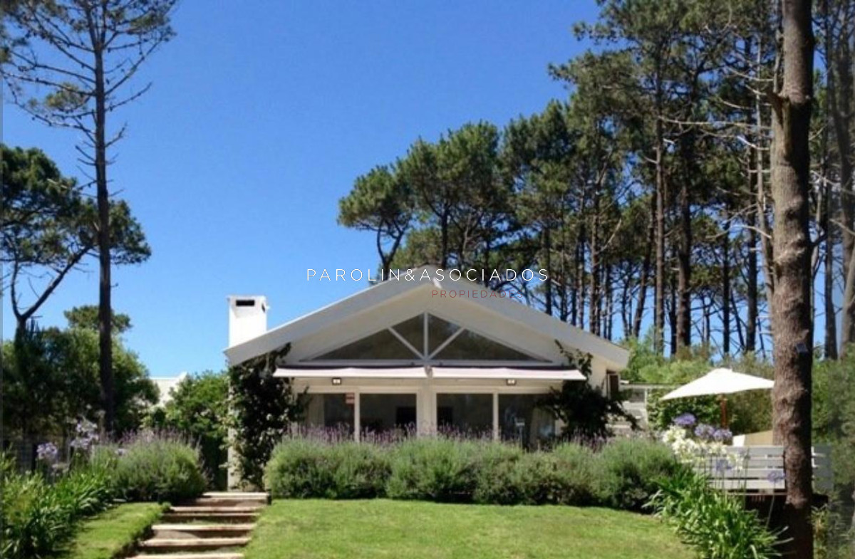 casa en venta de 4 dormitorios en punta del este  - jpa3806c