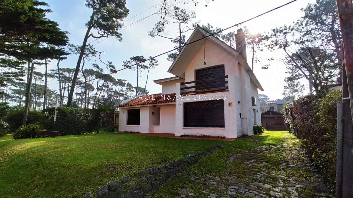 chalet en san rafael a pocas cuadras del mar - jpa2324c