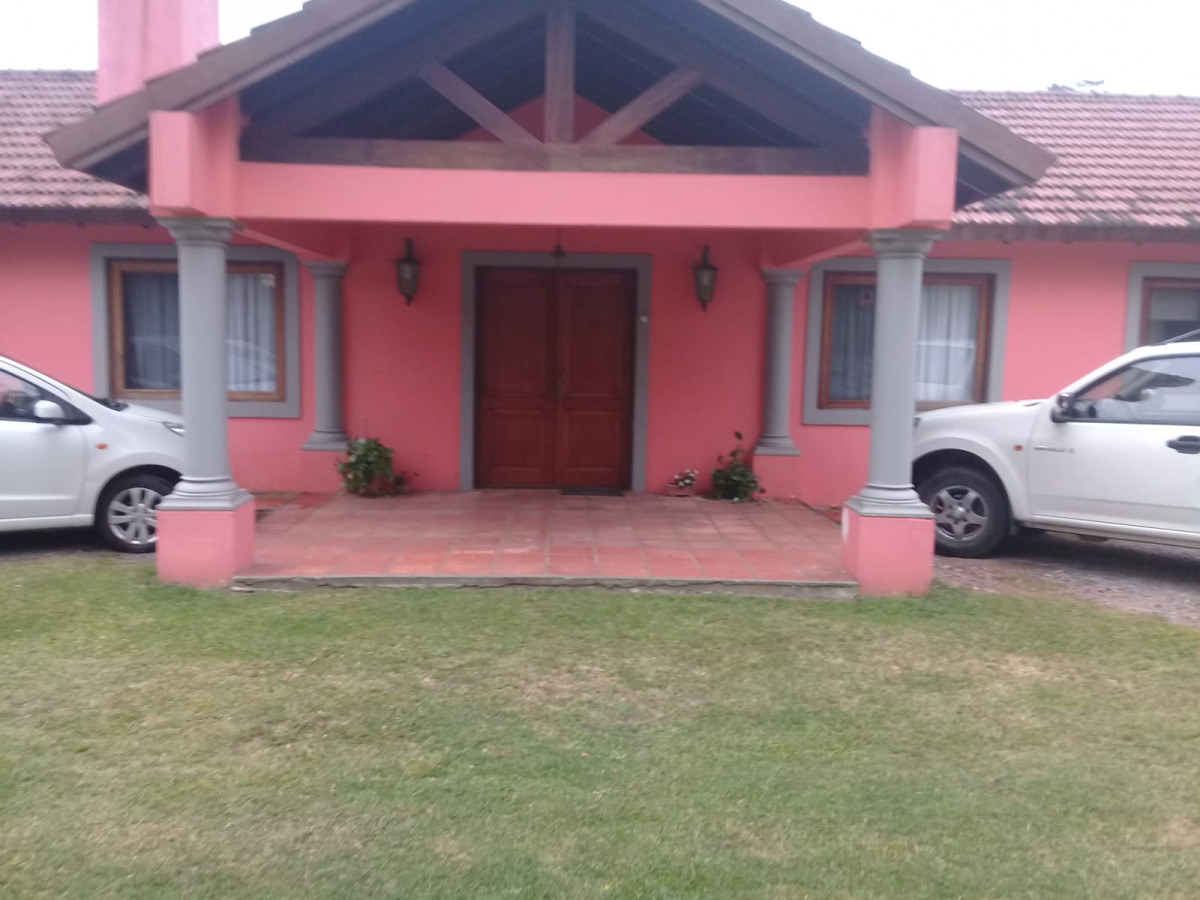 Casa en venta de 4 dormitorios en Marly, Punta del Este.