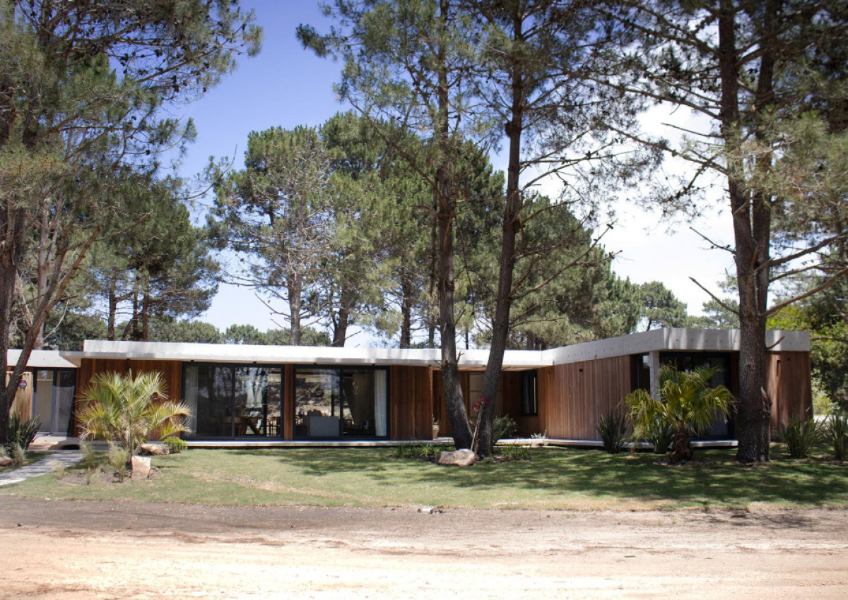 Casa en Venta de 4 Dormitorios en Laguna Escondida
