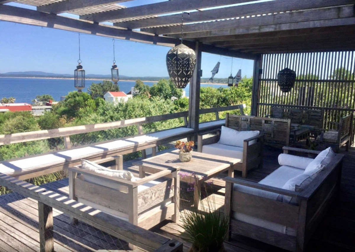 Casa en venta con vista al mar Punta Ballena, Punta del Este.
