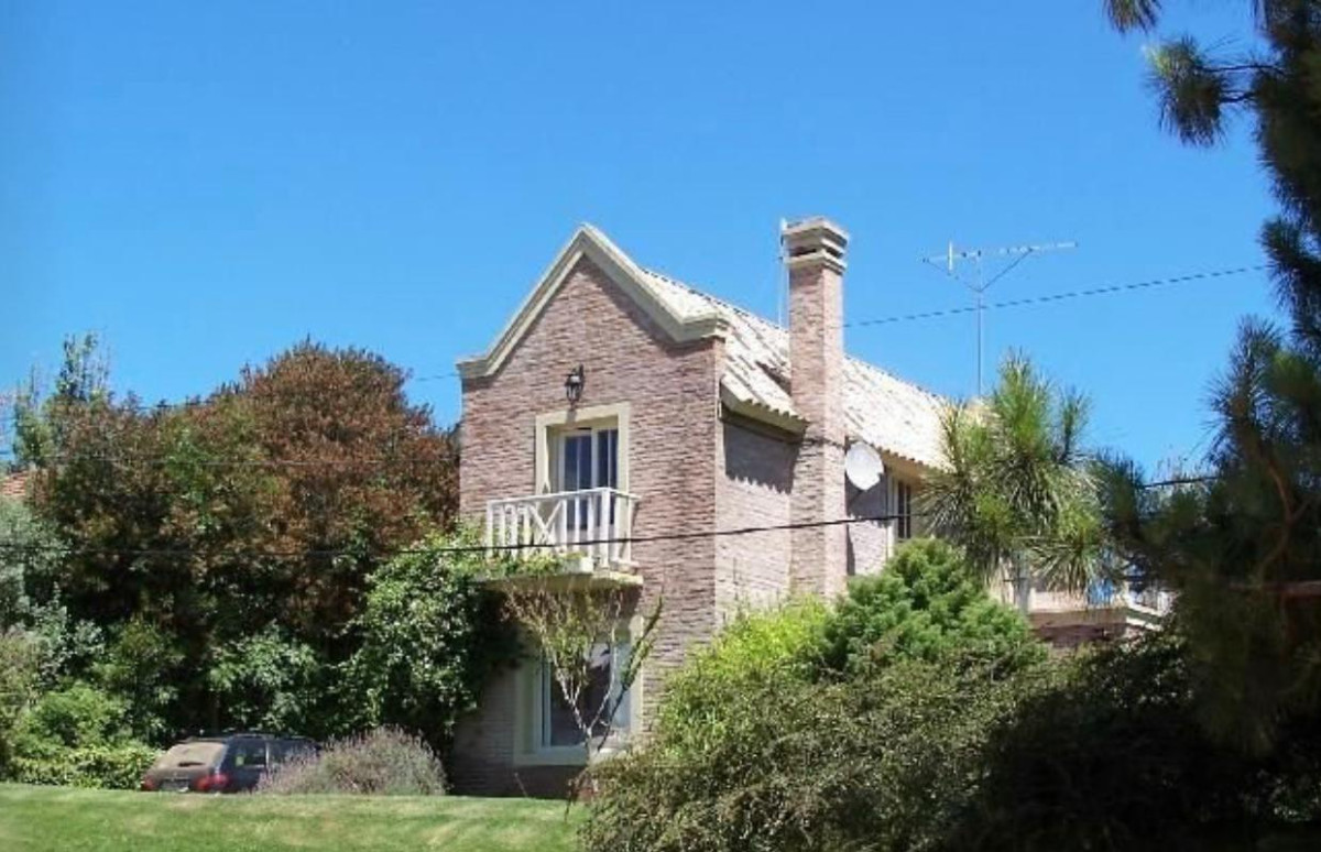 Casa en Venta de 3 Dormitorios en la Barra