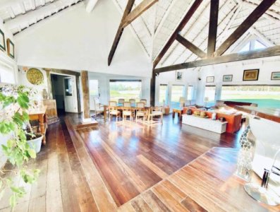 CHACRA EN VENTA DE 3 DORMITORIOS EN LA BARRA , PUNTA DEL ESTE 